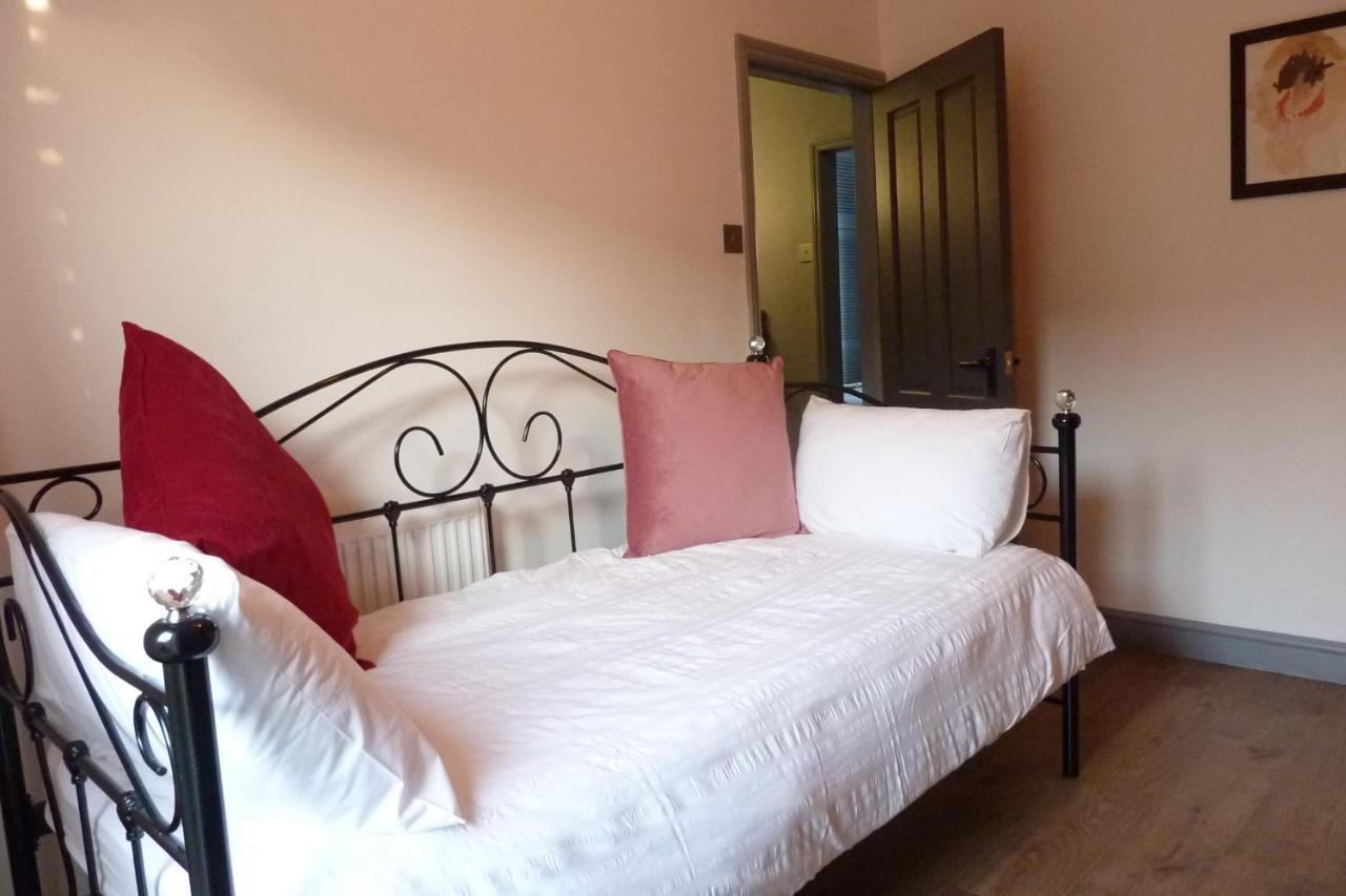 Holiday home A Wonderful Place In The Hub Of The City, Yet On The Edge Of The Countryside Salisbury