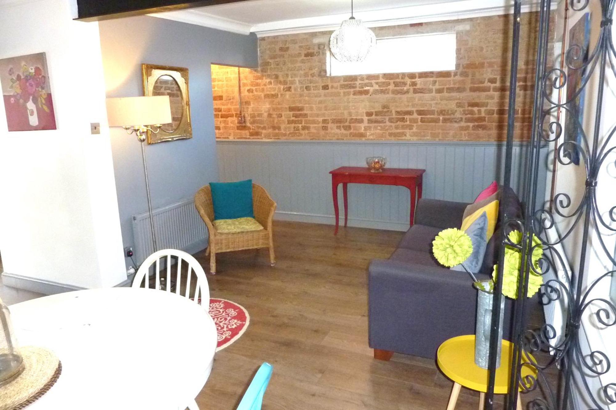 A Wonderful Place In The Hub Of The City, Yet On The Edge Of The Countryside Vakantiehuis *
